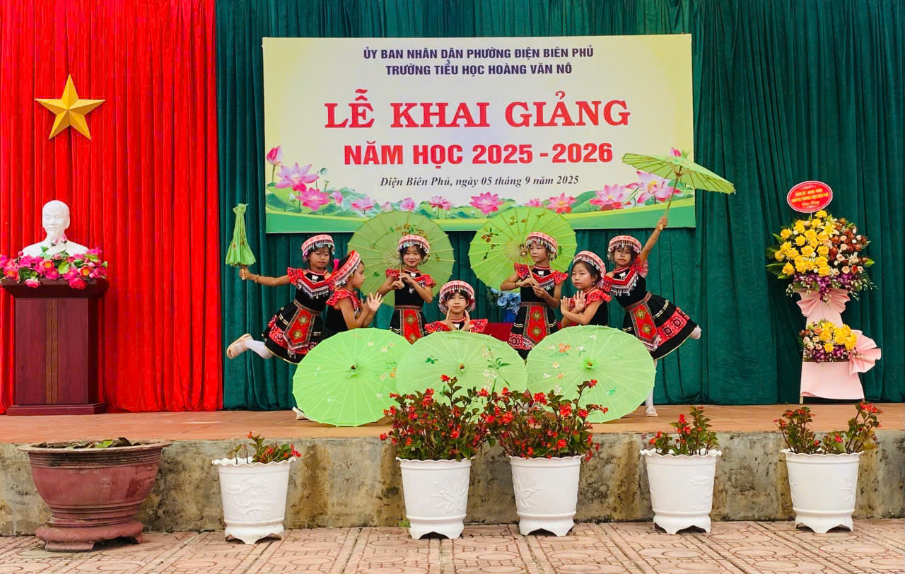 ảnh văn nghệ 1